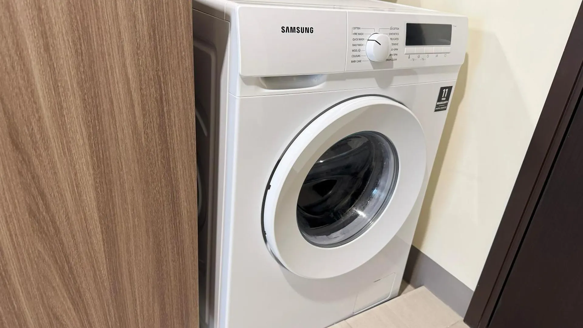 Elegant 1 Bedroom Apartment With Great Facilities And Perfect Location Manila Philippines