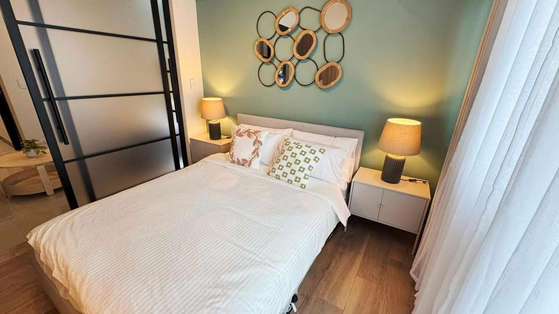 Elegant 1 Bedroom Apartment With Great Facilities And Perfect Location Manila Philippines